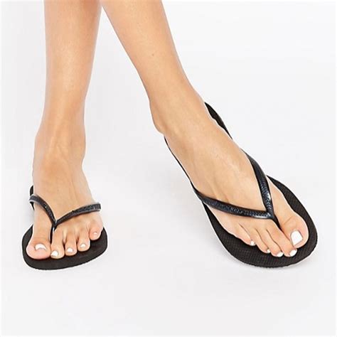 luxury flip flops for women.